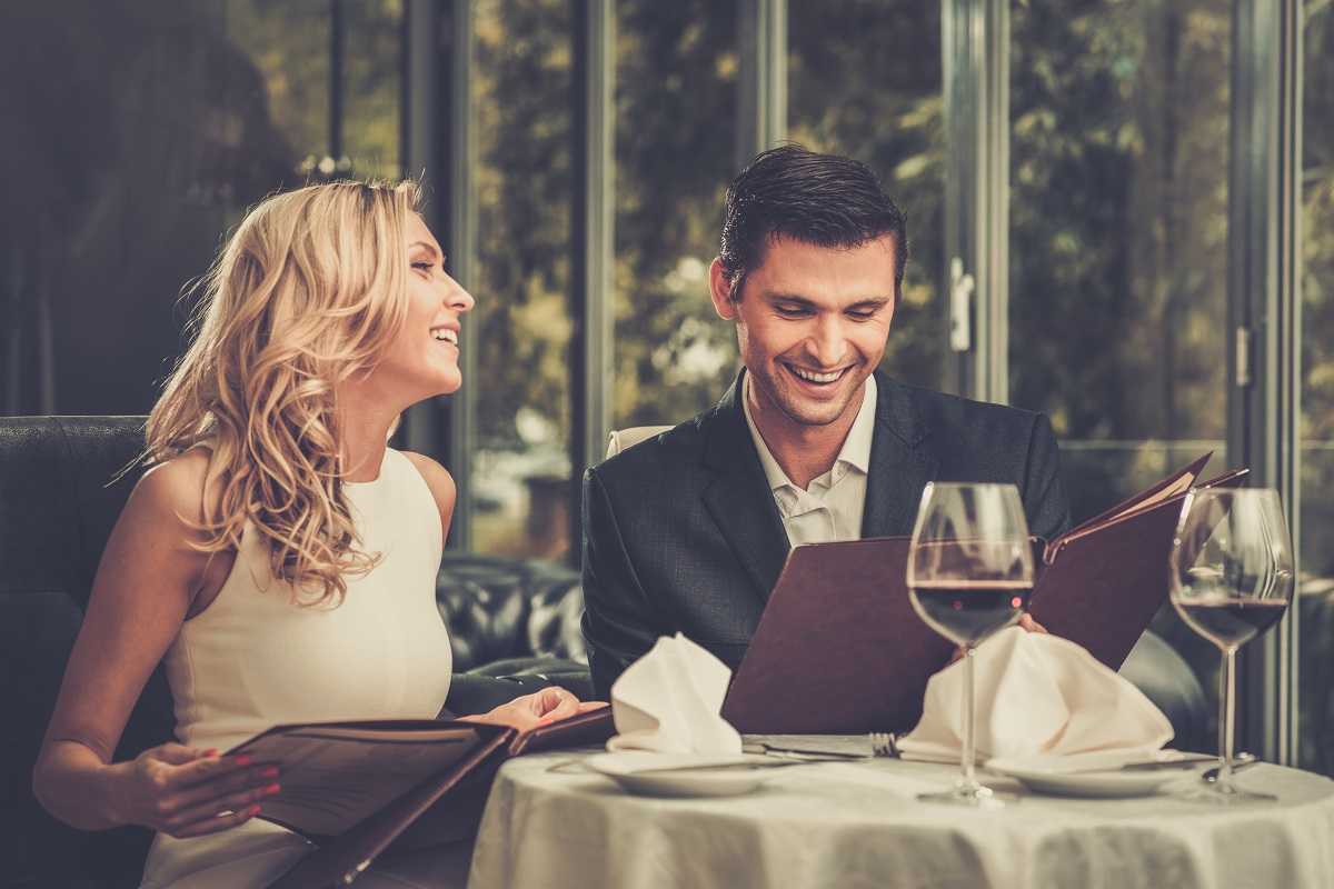 Сайты знакомств с богатыми мужчинами — топ 10 лучших