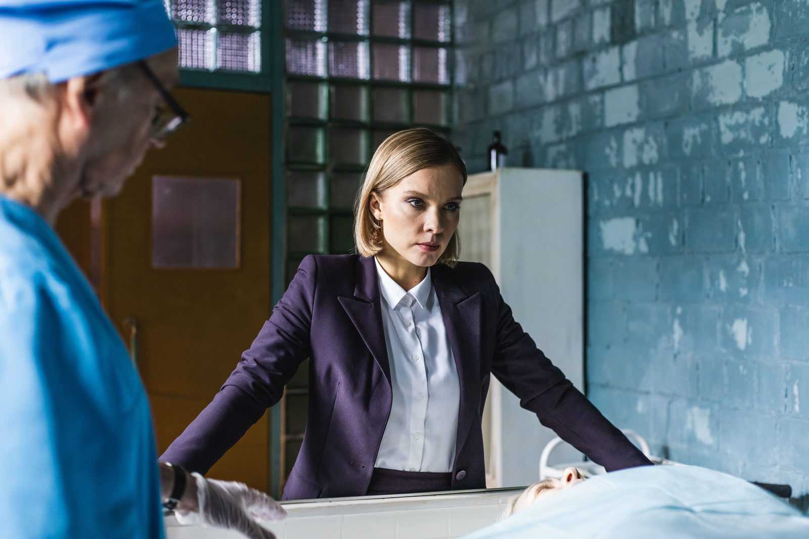 7 самых захватывающих сериалов про женщин-следователей в рейтинге colady | dailyposter