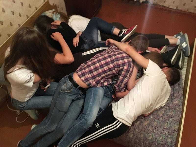 Что такое вписка: разбираемся в тонкостях молодёжного сленга. предостережение родителям: чем опасна вписка для подростков и молодежи что значит я на вписке