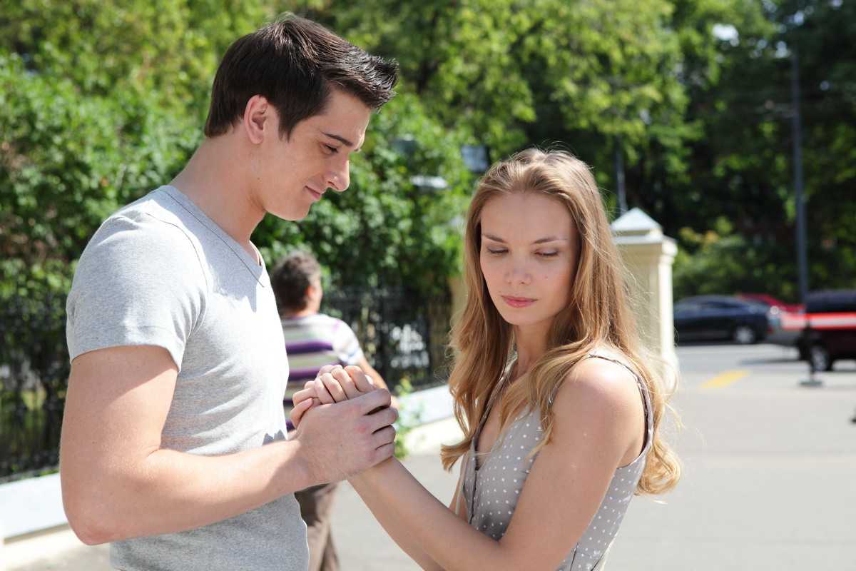 Топ 5 лучших сериалов про любовь - showjet